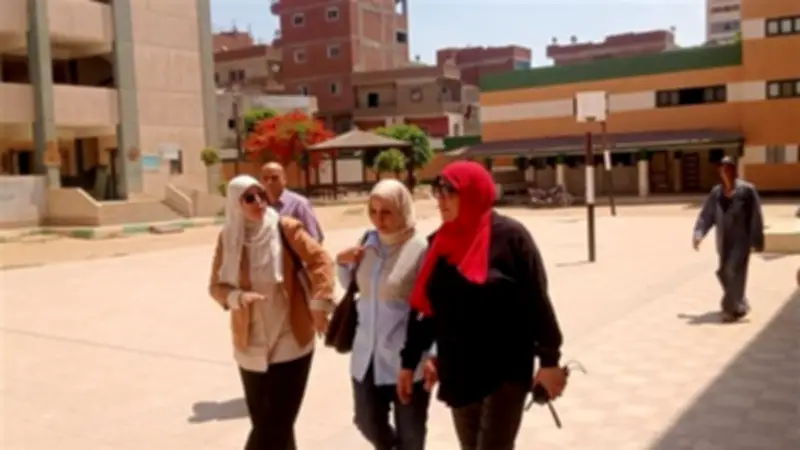 رئيس مدينة قها تتفقد لجان الثانوية العامة استعداداً للامتحانات