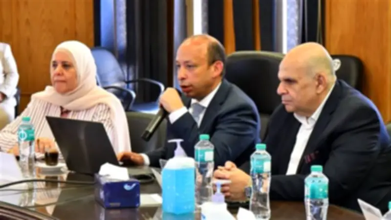 تجهيز غرف رعاية طبية أولية داخل لجان امتحانات طب قصر العيني