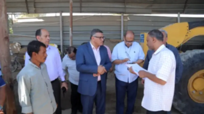 محافظ قنا يوجه برفع كفاءة المعدات والتخلص من رواكد الحملة الميكانيكية بدشنا