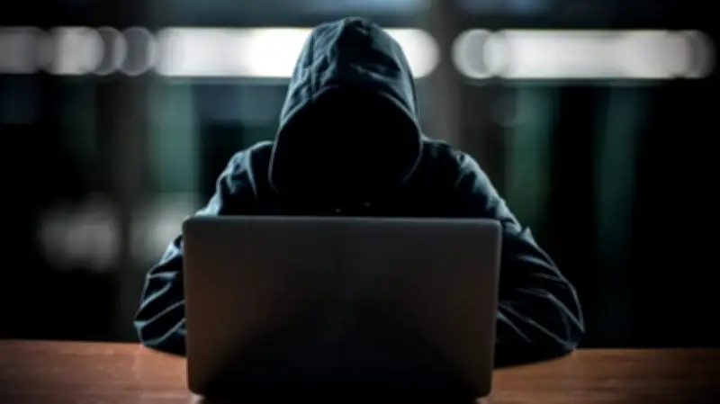 موظفة عقارات ضحية ابتزاز إلكتروني بسبب فيديوهات التيك توك