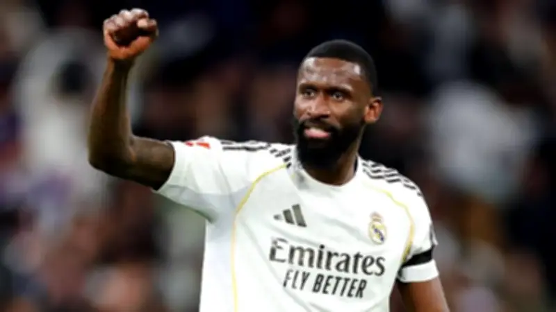 رسمياً.. ريال مدريد يمدد عقد أنطونيو روديجير حتى 2027