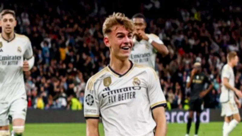 ريال مدريد يخطط لتفعيل بند إعادة شراء نيكو باز من كومو مقابل 10 ملايين يورو