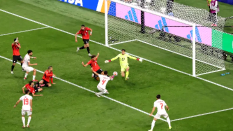 خبير تحكيمي: إلغاء هدف إيران أمام مصر قرار صحيح.. ويرد على ابراهيموفيتش