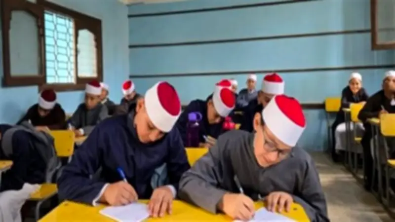 انطلاق امتحان البلاغة لطلاب القسم العلمي بالثانوية الأزهرية