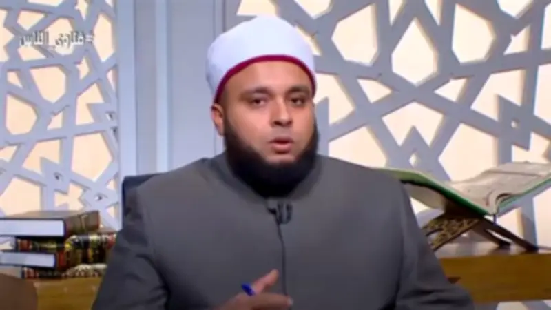حكم نسيان القنوت في صلاة الفجر.. أمين الفتوى يوضح