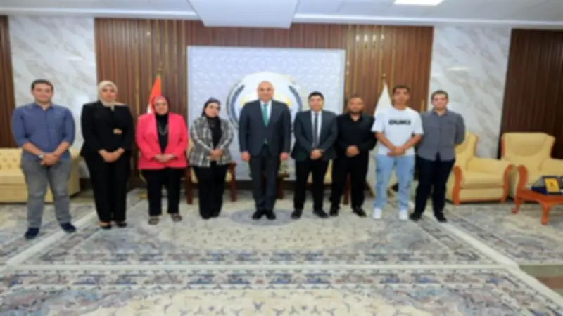 جامعة السادات تكرم طلاب السياحة والفنادق الفائزين بالمركز الثالث دوليًا
