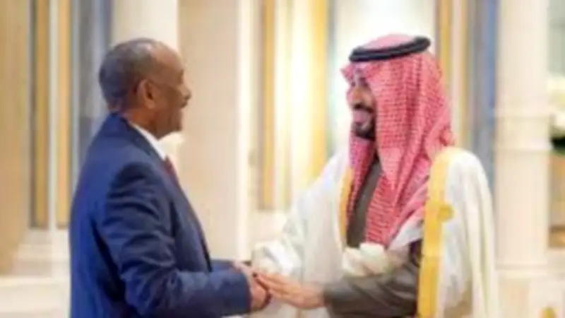 السعودية تسعى لدعم حكومة مدنية سودانية بالتنسيق مع البرهان