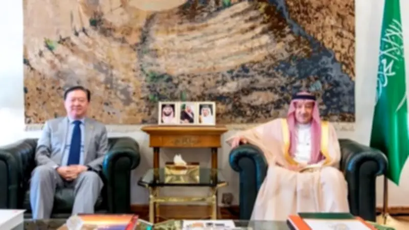 وزير الخارجية السعودي يتسلم رسالة خطية من نظيره الصيني لتعزيز العلاقات
