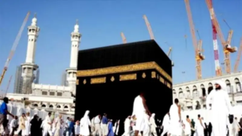 وزير الحج السعودي يؤكد استمرار استعدادات موسم العمرة لخدمة ضيوف الرحمن