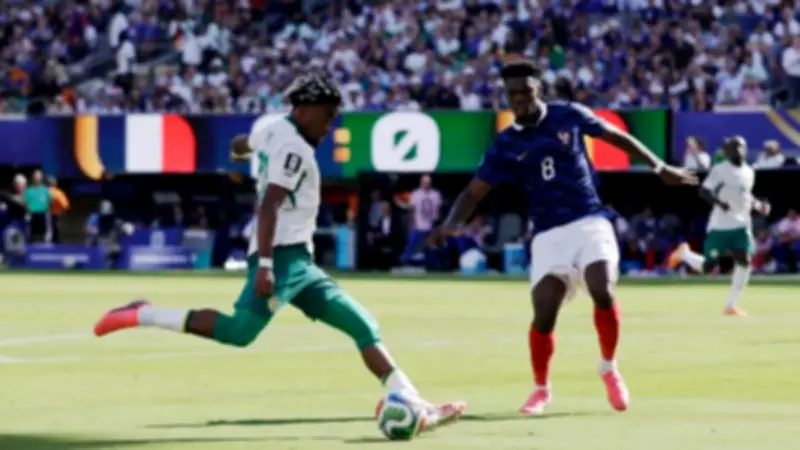 السنغالي إبراهيم مباي رابع أصغر هداف في تاريخ كأس العالم بهدفه في مرمى فرنسا