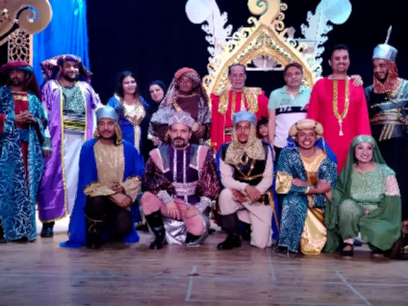 جوهرة إشبيلية: ملحمة مسرحية تستحضر أمجاد الأندلس في ليلة فنية