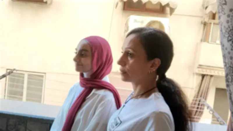 شاهندة عبد العزيز تروي قصة تفوقها بالشهادة الإعدادية وهدفها الطب