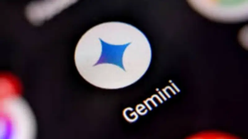 جدل تقني واسع حول اعتماد أبل على خوارزميات جوجل لتطوير مساعد Siri AI