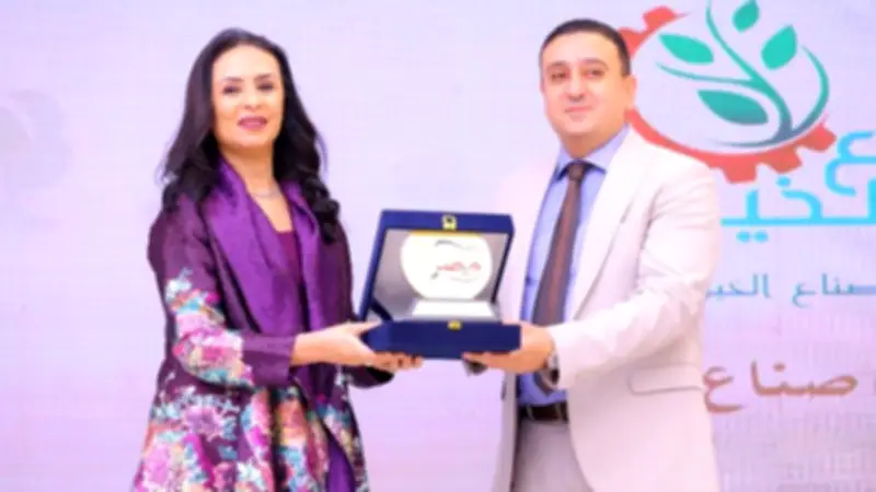 وزيرة التضامن تكرم مؤسسة صناع الخير لمشاركتها في مبادرة فرحة مصر