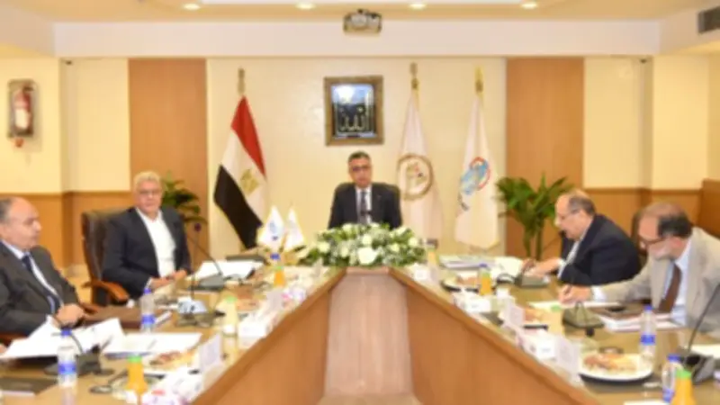 وزير التموين يترأس اجتماع الجمعية العامة للشركة القابضة للصناعات الغذائية