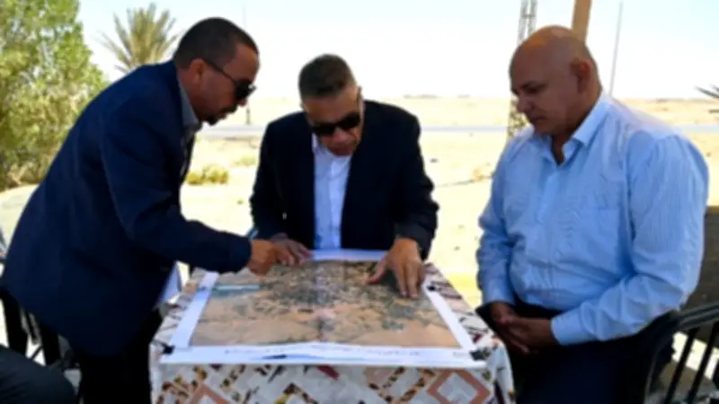 سحب عينات فنية من مشروع رصف الحارة البطيئة بأبو صويرة لضمان الجودة