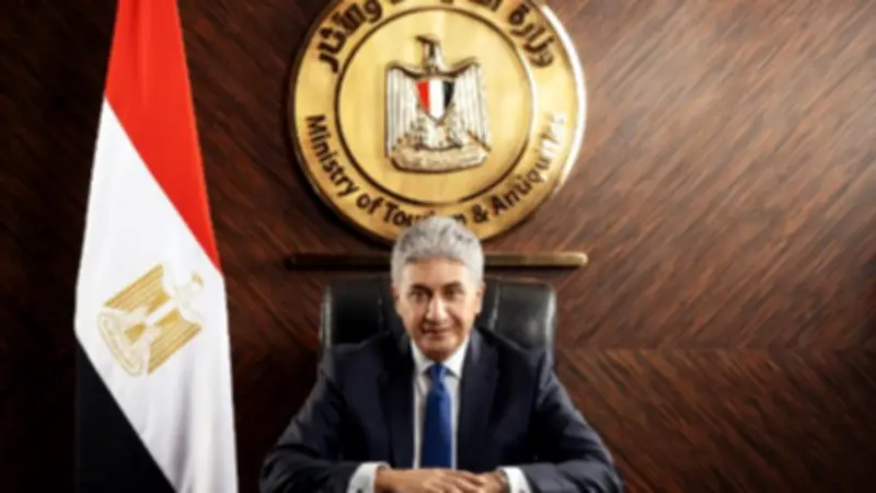 وزارة السياحة تنفي شائعات إنشاء كافيتريا بالبحيرة المقدسة بالكرنك