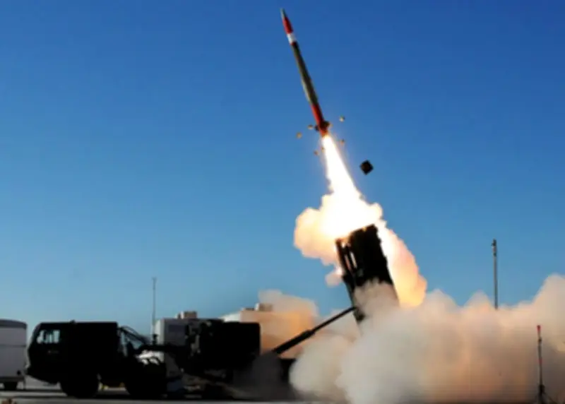 تركيا تدرس شراء منظومتي S-400 وباتريوت لتعزيز الدفاعات الجوية