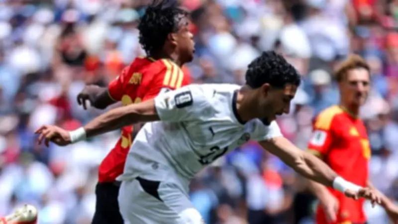 خبير تركي: مدافع بلجيكا استحق الطرد أمام مصر في كأس العالم