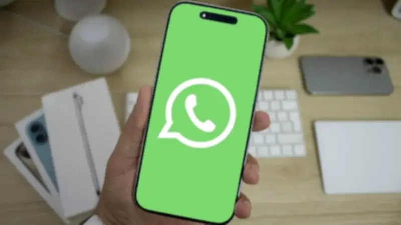 واتساب يختبر تأثيرات حركية جديدة لفقاعات الرسائل على آيفون