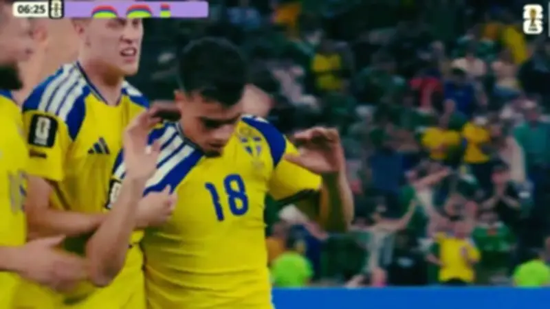 ياسين العياري يهز شباك تونس بهدف صاروخي ويمنح السويد التقدم في كأس العالم