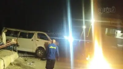 إصابة 10 أشخاص بينهم 7 أطفال في انقلاب ميكروباص بالصحراوي الشرقي ببني سويف