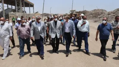 محافظ سوهاج يتفقد مصنع تدوير المخلفات الصلبة بتكلفة 120 مليون جنيه