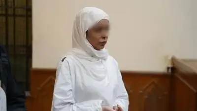تأجيل استئناف مضيفة طيران تونسية حكمت عليها 15 سنة لقتل ابنتها