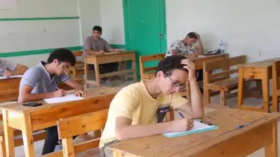 طلاب الثانوية الأزهرية 2026 يؤدون امتحان الرياضيات البحتة اليوم