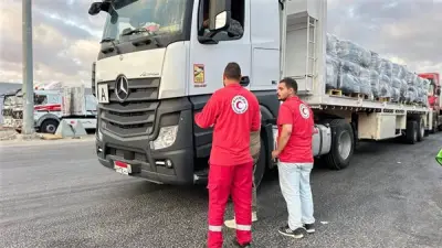 الهلال الأحمر المصري يطلق القافلة 205 لدعم غزة بـ2370 طن مساعدات