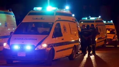 إصابة 3 أشخاص في حادث تصادم تروسيكل مع تاكسي بمدخل المنيا الزراعي