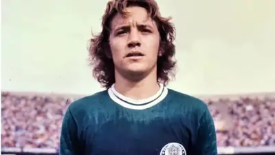 وفاة أسطورة أتلتيكو مدريد ليفينيا عن 76 عامًا