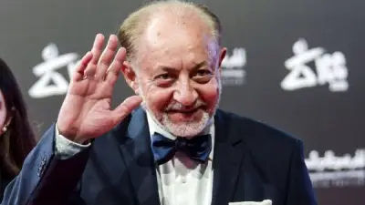 وفاة الفنان عبد العزيز مخيون عن 80 عاما بعد وعكة صحية
