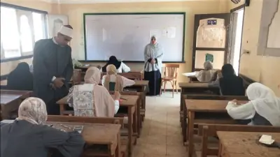 تفقد امتحان الكيمياء لطلاب العلمي بالأزهر في الدقهلية