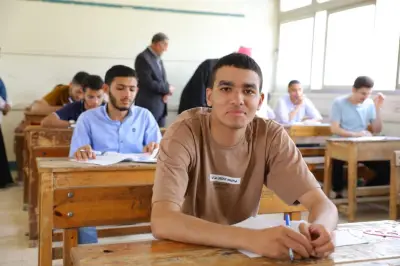 طلاب العلمي بالثانوية الأزهرية يؤدون امتحان الصرف اليوم الإثنين