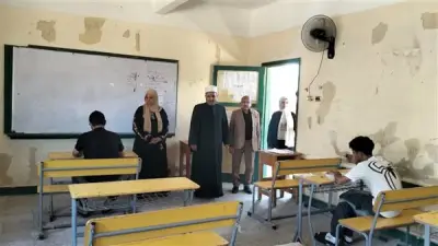 متابعة امتحانات الثانوية الأزهرية بالقسم الأدبي بالإسماعيلية