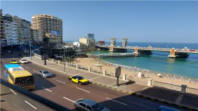 طقس الإسكندرية اليوم: رطوبة مرتفعة وبحر مستقر ونشاط للرياح