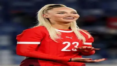 صور من خطوبة أليشا ليمان أكثر لاعبة كرة قدم جاذبية بعد قصة حب سريعة