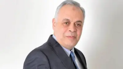 أشرف زكي يتوسط لحل أزمة مسرحية بجامعة العاصمة والطلاب يقدمون الاعتذار