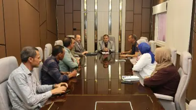رئيس جامعة قنا يناقش إنشاء مركز متكامل لإدارة الأزمات والطوارئ
