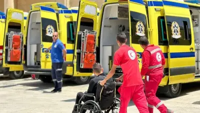 فوج جديد من الفلسطينيين يغادر عبر معبر رفح بعد استكمال علاجهم