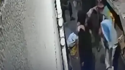 فيديو مرعب في الدقهلية.. سيدة تروي تفاصيل اعتداء الجيران