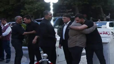 عزاء سهام جلال.. وفاء عامر تنهار ونجوم الفن يتوافدون للمسجد