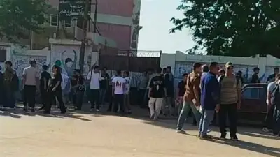 طلاب الشهادة الإعدادية بالغربية يؤدون امتحاني التربية الدينية والكمبيوتر