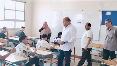 ارتياح بين الطلاب.. وكيل التعليم بالدقهلية يتفقد لجان امتحانات الإعدادية