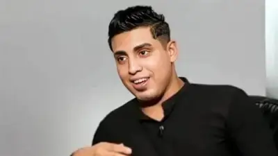 إحالة كروان مشاكل للمحكمة الاقتصادية بتهمة فيديو مخل بالحياء