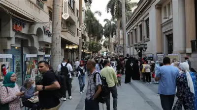 محافظ القاهرة يتفقد فعاليات مبادرة شارع الفن بوسط البلد