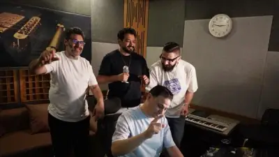 أحمد زعيم ينتهي من تسجيل أغنية 