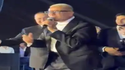 عمرو دياب يحيي حفل زفاف ابنة شقيق الفنان عماد زيادة أمام الأهرامات