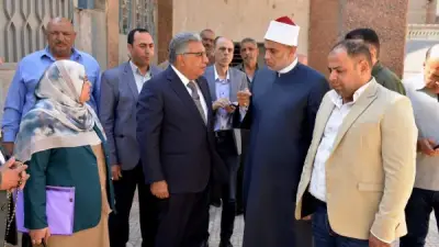 محافظ الدقهلية يتفقد لجان امتحانات الثانوية الأزهرية بالمنصورة ويطمئن على سيرها